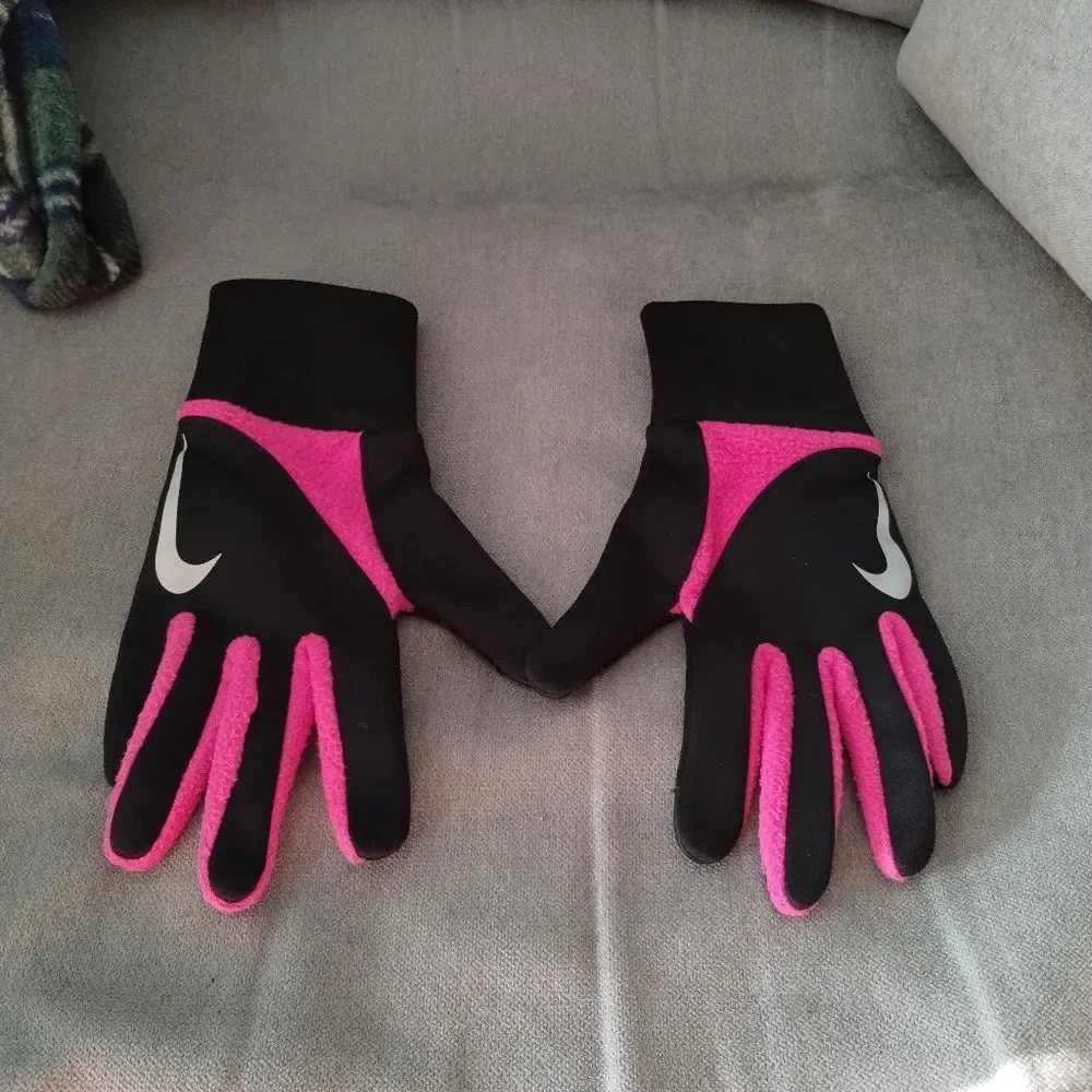 Nike Women's Storm Fit 2.0 Running Gloves Pink